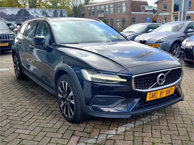 Volvo V60 CROSS COUNTRY 2.0 T5 AWD 250PK PRO AUTOMAAT 360 Camera | Memory Seats | Blind Spot