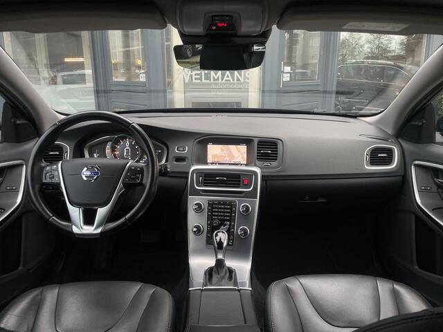 Volvo V60 CROSS COUNTRY 2.0 T5 AWD Summum Xenon l Leder l Sensus