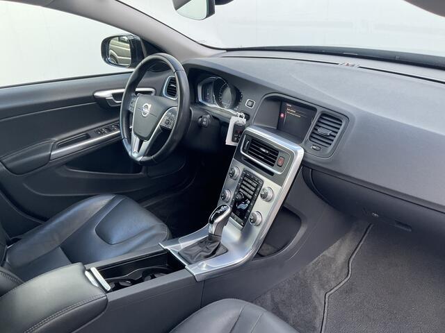 Volvo V60 CROSS COUNTRY 2.0 T5 Polar+ Pano Memory Camera Navi Dealer Onderhouden!!
