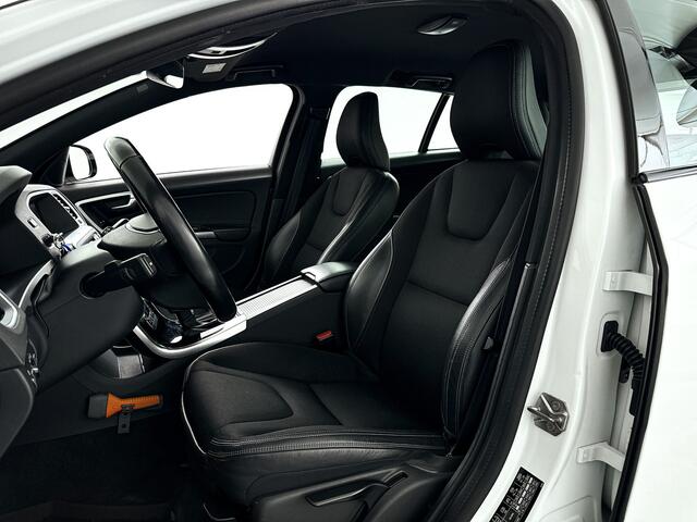 Volvo V60 CROSS COUNTRY 2.0 D3 Polar+ | Parkeersensoren achter | Stoelverwarming | Cruise control | Trekhaak