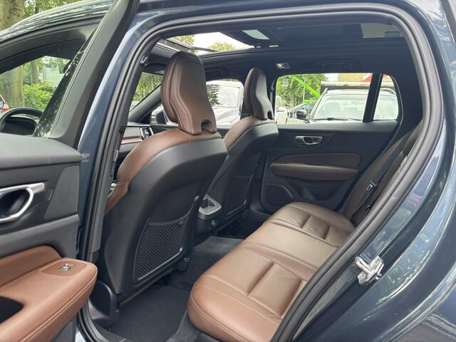 Volvo V60 CROSS COUNTRY 2.0 B5 AWD Pro Panorama dak Keyless On call