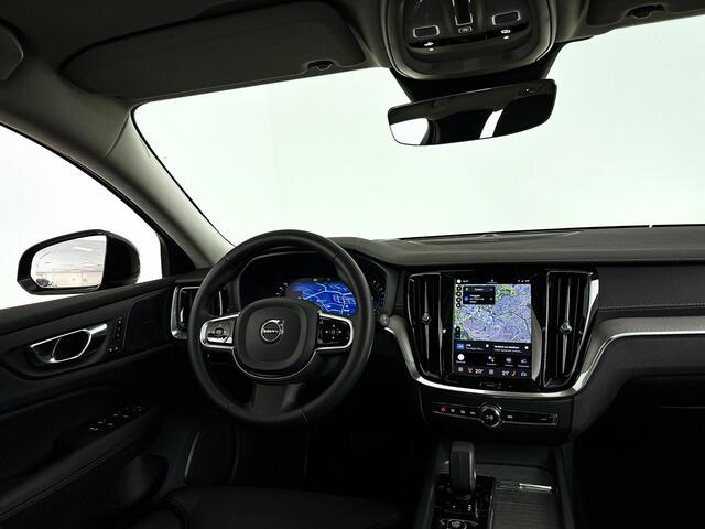 Volvo V60 CROSS COUNTRY B5 AWD Ultimate | Panoramadak | 360° camera | Head-up display | Harman Kardon | Stoel- en Stuurverwarming