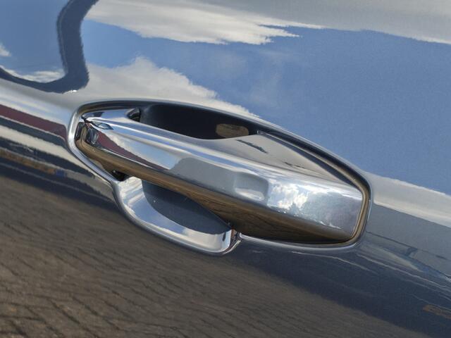 Volvo V60 CROSS COUNTRY B5 251PK AWD Pro | Trekhaak | Adapt. Cruise | Stoelventilatie | Panodak