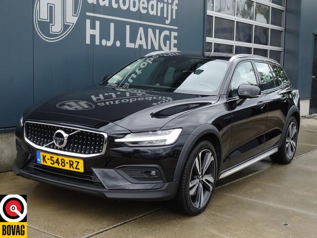 Volvo V60 CROSS COUNTRY 2.0 B5 AWD Ultimate