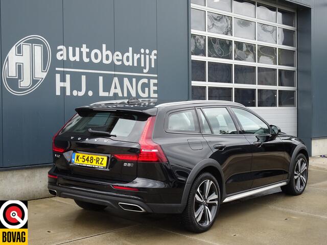 Volvo V60 CROSS COUNTRY 2.0 B5 AWD Ultimate