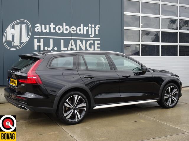 Volvo V60 CROSS COUNTRY 2.0 B5 AWD Ultimate