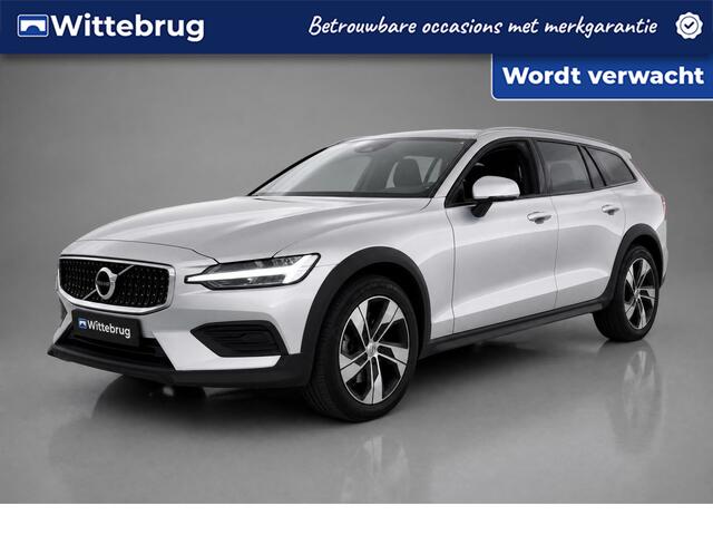 Volvo V60 CROSS COUNTRY 2.0 T5 AWD / Digitaal dashboard / Navigatie / Camera / App connect / Lichtmetaal 18 inch /