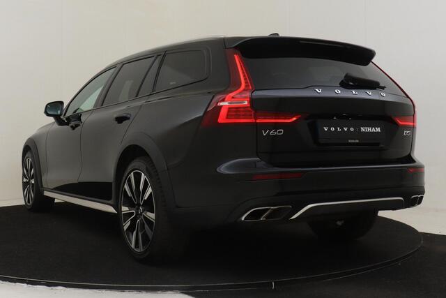 Volvo V60 CROSS COUNTRY B5 (M-HYBRID) AWD PRO -PANO.DAK|HARMAN/KARDON|GEVENT.LEDER|HEAD-UP DISP.|CAMERA|LEDERLOOK|PRIVACY.GLAS|TREKHAAK|STYLING|19"