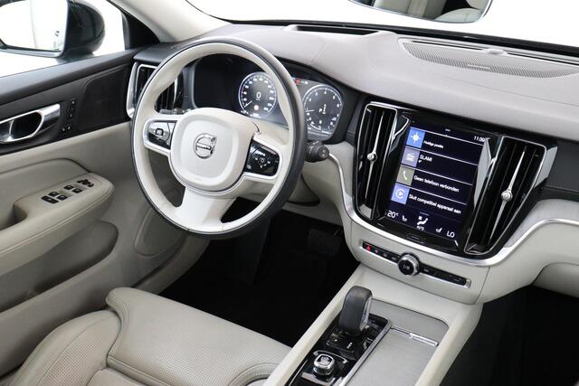 Volvo V60 CROSS COUNTRY B5 (M-HYBRID) AWD PRO -PANO.DAK|HARMAN/KARDON|GEVENT.LEDER|HEAD-UP DISP.|CAMERA|LEDERLOOK|PRIVACY.GLAS|TREKHAAK|STYLING|19"