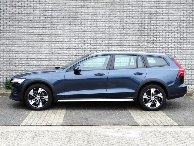 Volvo V60 CROSS COUNTRY 2.0 B5 AWD Pro | leder | 250pk |