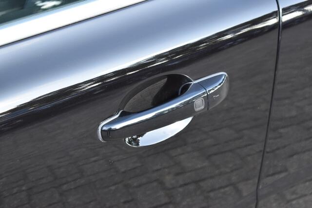 Volvo V70 D3 150PK Automaat Polar ACC | Xenon | Trekhaak | Leder | Standkachel | Stoelverwarming