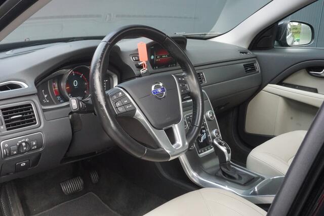 Volvo V70 2.0 D3 Polar+ Automaat | Schuif -/ Kanteldak | Leder | ACC | Trekhaak | Origineel NL |