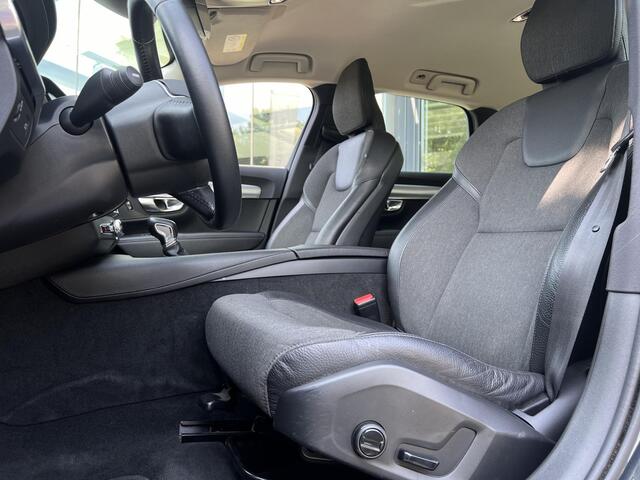 Volvo V90 2.0 T4 Momentum Standkachel | Elek. Trekhaak | Dealer Onderhouden