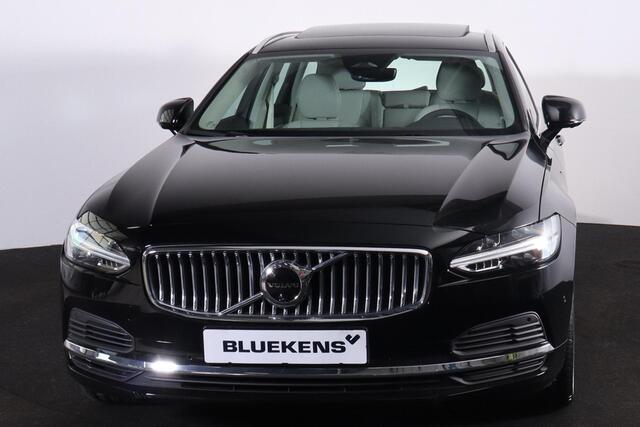 Volvo V90 T6 Recharge AWD Plus Bright - LONG RANGE - Panoramadak - 360º camera - Adaptive Cruise Control - Pilot Assist - BLIS dodehoekassistentie - Harman Kardon premium audio - Elektr. verstelbare voorstoelen met geheugen - Stoelverwarming voor & achter - Verwarm