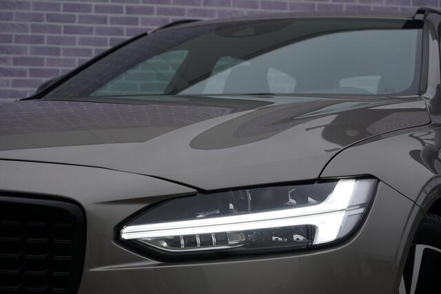Volvo V90 2.0 B4 R-Design | Verwarmbare stoelen-stuur-achterbank | Parkeerverwarming | Adaptieve cruise control | BLIS | Full LED verlichting | Harman Kardon audio |