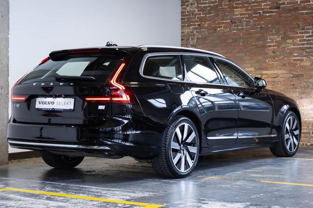 Volvo V90 T6 Recharge AWD Ultimate Bright | Long Range | Luchtvering | Bowers & Wilkins premium audio | Massagestoelen | 360° parkeercamera | Google infotainment | Semi Elektrische trekhaak | Nappa lederen bekleding | Parkeersensoren voor + achter | Panoramadak