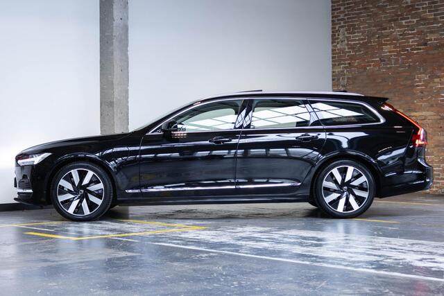 Volvo V90 T6 Recharge AWD Ultimate Bright | Long Range | Luchtvering | Bowers & Wilkins premium audio | Massagestoelen | 360° parkeercamera | Google infotainment | Semi Elektrische trekhaak | Nappa lederen bekleding | Parkeersensoren voor + achter | Panoramadak