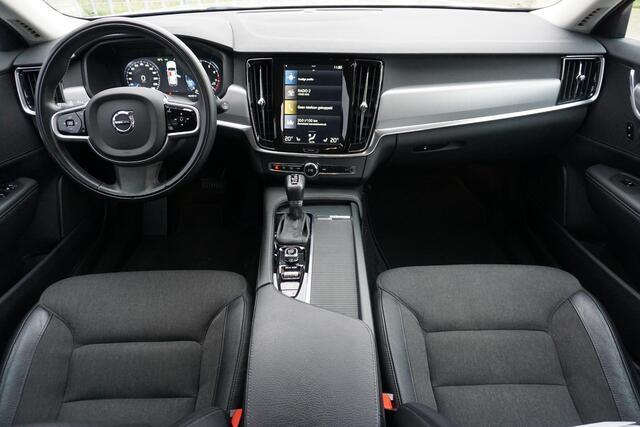 Volvo V90 2.0 T5 Momentum | Keyless | Standkachel | Stuur + Stoelverwarming | Adaptieve Cruise controle |