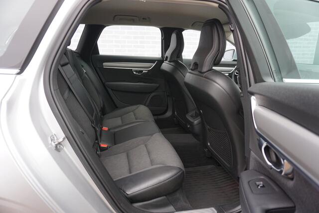 Volvo V90 2.0 T5 Momentum | Keyless | Standkachel | Stuur + Stoelverwarming | Adaptieve Cruise controle |