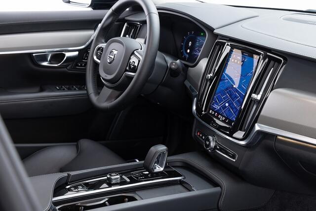 Volvo V90 B5 Mild Hybrid Plus Dark | LEDER | harman/kardon ? 1e Eigenaar .