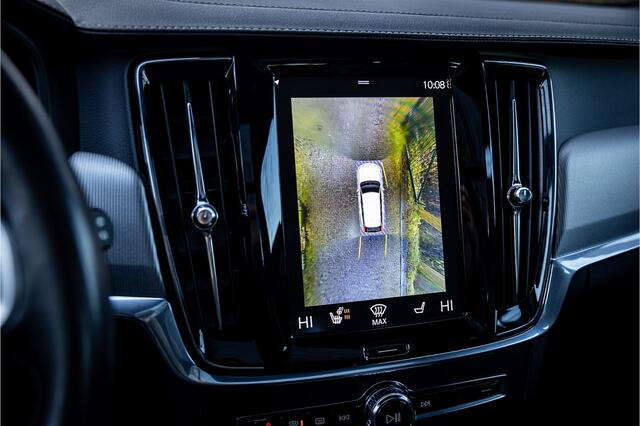 Volvo V90 B4 Ultimate Dark Panorama HUD Harman Kardon