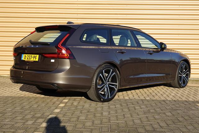 Volvo V90 T6 Plug-in hybrid AWD Ultimate Dark | Luchtvering
