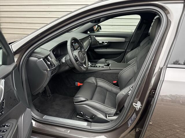 Volvo V90 T6 350 PK Plug-in hybrid AWD Ultimate Dark / Luchtvering / 20" / Black Sheep pakket / 360 camera /