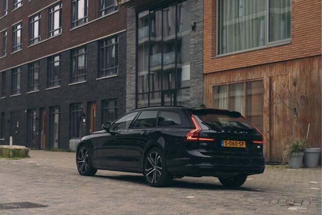 Volvo V90 T6 Aut. Recharge AWD Ultimate Dark | Panoramadak | Bowers & Wilkins | Luchtvering | 360º camera