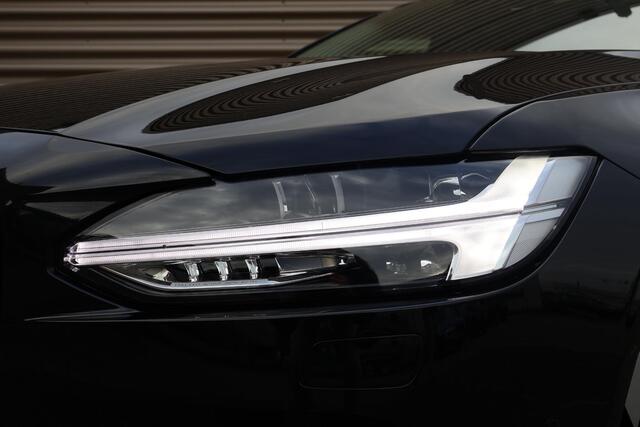 Volvo V90 2.0 T6 Plug-in hybrid AWD Ultra Dark | Gelaagd glas | Head-Up Display | Harman Kardon