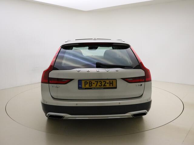 Volvo V90 Cross Country T5 251PK AWD PRO / Bowers & Wilkins / Geventileerde stoelen / Panoramadak / 360 Camera / BLIS / Apple car play /