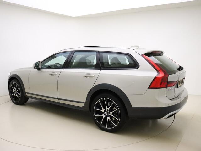 Volvo V90 Cross Country T5 251PK AWD PRO / Bowers & Wilkins / Geventileerde stoelen / Panoramadak / 360 Camera / BLIS / Apple car play /