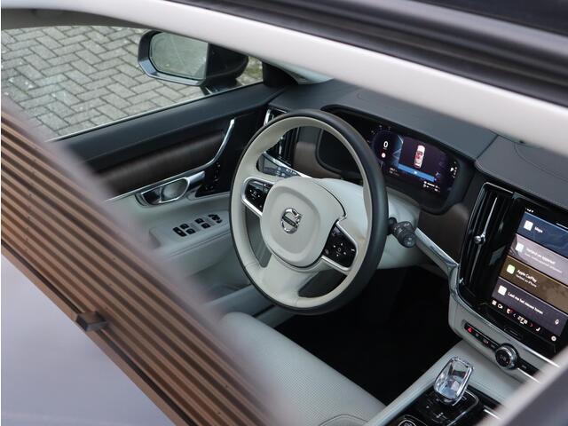 Volvo V90 T6 AWD Inscription Exclusive | Stoelventilatie & Massage | Luchtvering | Panoramadak | Harman Kardon
