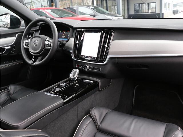 Volvo V90 2.0 T6 AWD Plus Dark I Panoramadak I Trekhaak I HarmanKardon