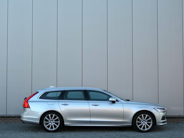 Volvo V90 T4 AUT Momentum 12 MND garantie / Trekhaak / Pilot assist / Stuurverwarming