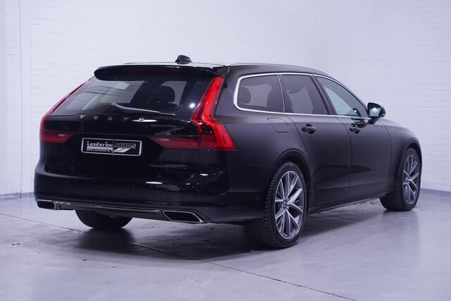 Volvo V90 2.0 T8 AWD Momentum Navi Stuur- en stoelverwarming Led koplampem Adaptive cruise 2100 kg trekgewicht