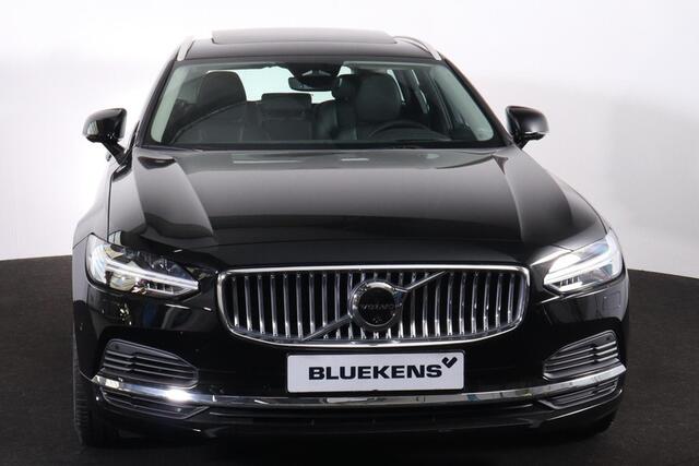 Volvo V90 T6 Plug-in hybrid AWD Ultra Bright - IntelliSafe Assist & Surround - Panoramisch schuif-/kanteldak - Head-up display - Nappaleder, voorstoelen met ventilatie en massage - Verwarmbare voorstoelen en stuur - 360º Camera - Harman Kardon premium audio - Full-