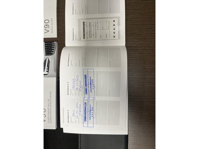 Volvo V90 2.0 B4 212Pk Automaat Business Pro / Trekhaak / Airco-ecc / Navi / Leder / Adap-cruise / Stoel-stuur verw. / Stand verw. / Apk okt-2026