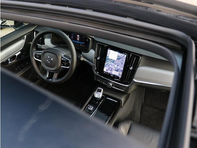Volvo V90 2.0 T6 AWD Plus Dark I Panoramadak I Trekhaak I HarmanKardon