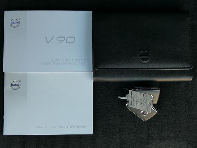 Volvo V90 2.0 T5 AUT 12 MND garantie Momentum Panoramadak / Trekhaak / Pilot assist / Leer