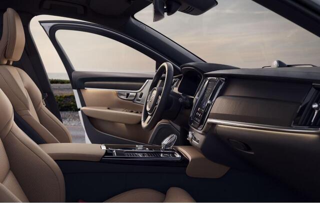 Volvo V90 2.0 T8 Plug-in hybrid AWD Ultra Executive Edition | Bowers & Wilkins | Luchtvering | Alarm | Gelaagd glas | Massage | Stoel koeling + verwarming | VOL