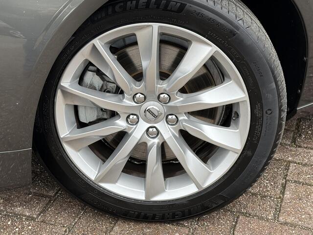 Volvo V90 2.0 B4 Business Pro | Blis | Adapieve cruise controle | Stoel + Stuur verwarming | Standkachel | Keyless |