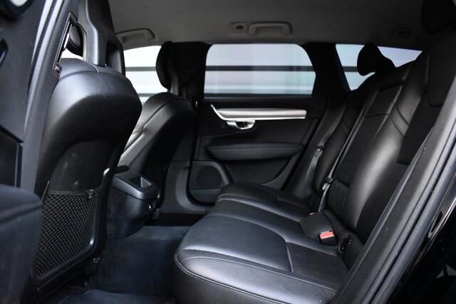 Volvo V90 2.0 D4 Momentum | 21'' R-Design Velgen | Trekhaak wegklapbaar | ACC | Lederen Bekleding |