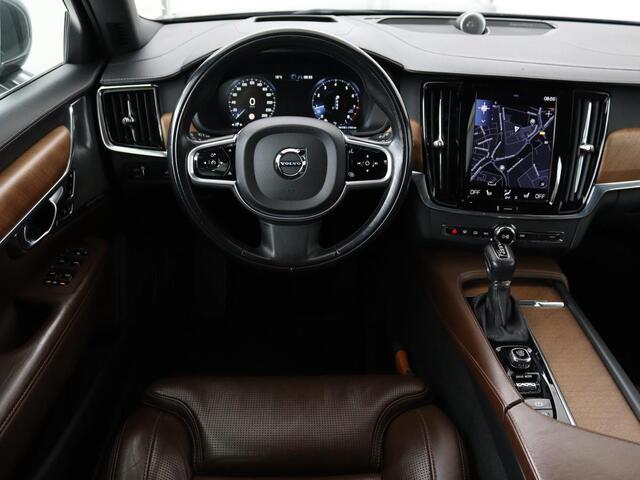 Volvo V90 2.0 T5 Inscription | Trekhaak | head-up display | Panoramadak | Luxe Leder | 360 Camera | Apple Carplay | Navigatie | Stoelverwarming voor en acher | LMV 20