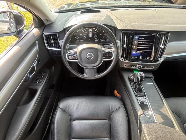 Volvo V90 2.0 D4 Momentum 2017 Panodak NL Dealer Auto