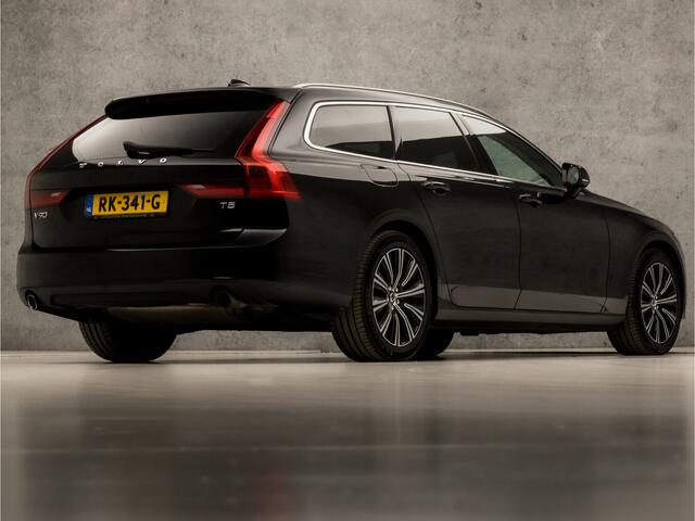Volvo V90 2.0 T5 Momentum 255Pk Automaat (APPLE CARPLAY, GROOT NAVI, LEDER, CAMERA, ADAPTIVE CRUISE, ELEK SPORTSTOELEN, STOELVERWARMING, GETINT GLAS, NIEUWE APK, NIEUWSTAAT)