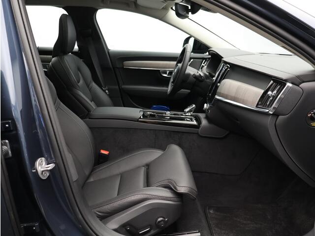 Volvo V90 T6 Plug-in hybrid 350PK AWD Ultimate Dark Volvo V90 2.0 T6 Recharge AWD Ultimate Dark / 360 graden camera / Volvo Alarm / Massagefunctie
