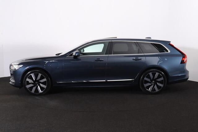 Volvo V90 T6 Recharge AWD Core Bright - LONG RANGE - Panorama/schuifdak - IntelliSafe Assist & Surround - Harman/Kardon audio - Adaptieve LED koplampen - Parkeercamera achter - Verwarmde voorstoelen, stuur & achterbank - Parkeersensoren voor & achter - Elektr. bedi