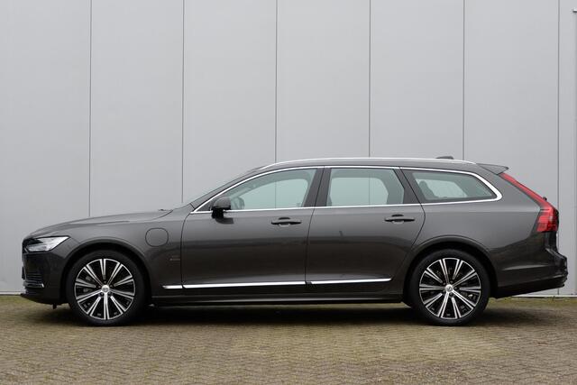 Volvo V90 T6 Automaat Hybride Ultimate Bright, |360 Graden Camera| Luchtvering|Voorstoelen Met Massagefunctie|Bowers & Wilkins Audio|Panorama Dak| Keyless Entry| Parkeersensoren|Verwarmbare Voorstoelen| Electronic Climate Control| Adaptieve Cruise Control| Dodehoek