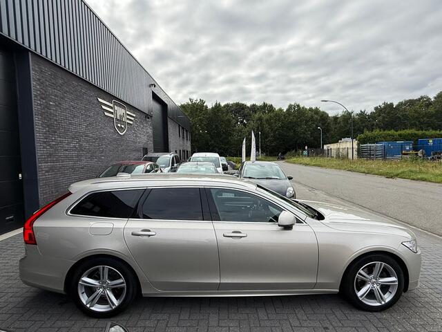 Volvo V90 2.0 D4 Momentum | 2E EIGENAAR | 12MND GARANTIE | AUTOMAAT | CRUISE | LED | TREKHAAK | STUURVERWARMING |