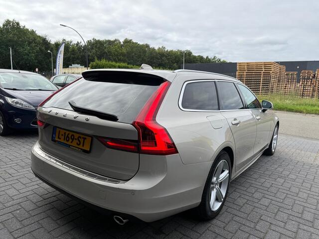Volvo V90 2.0 D4 Momentum | 2E EIGENAAR | 12MND GARANTIE | AUTOMAAT | CRUISE | LED | TREKHAAK | STUURVERWARMING |
